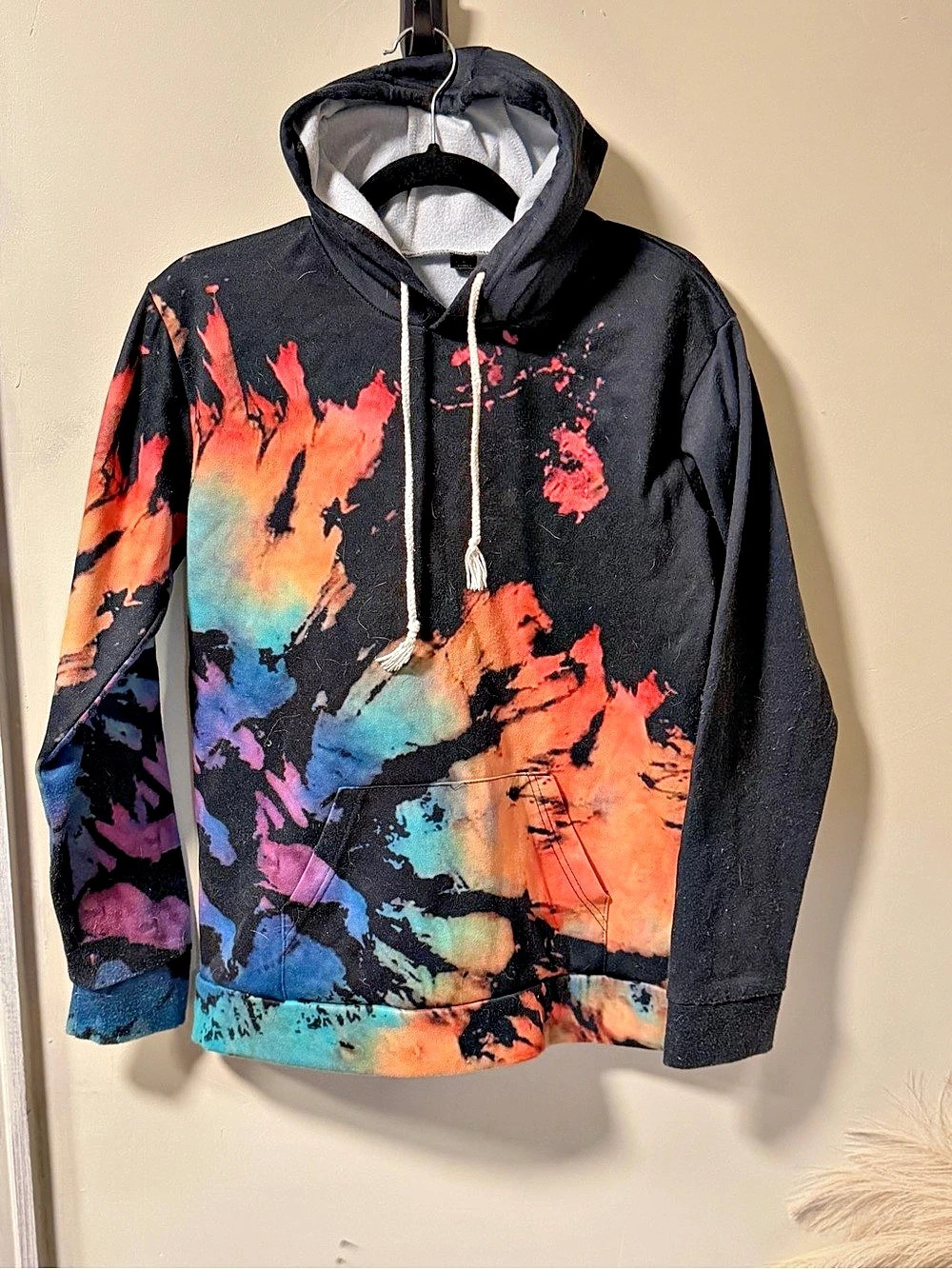 Abstract Graphic Hoodie Size Small Like New